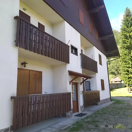 Casa Lucrezia - *